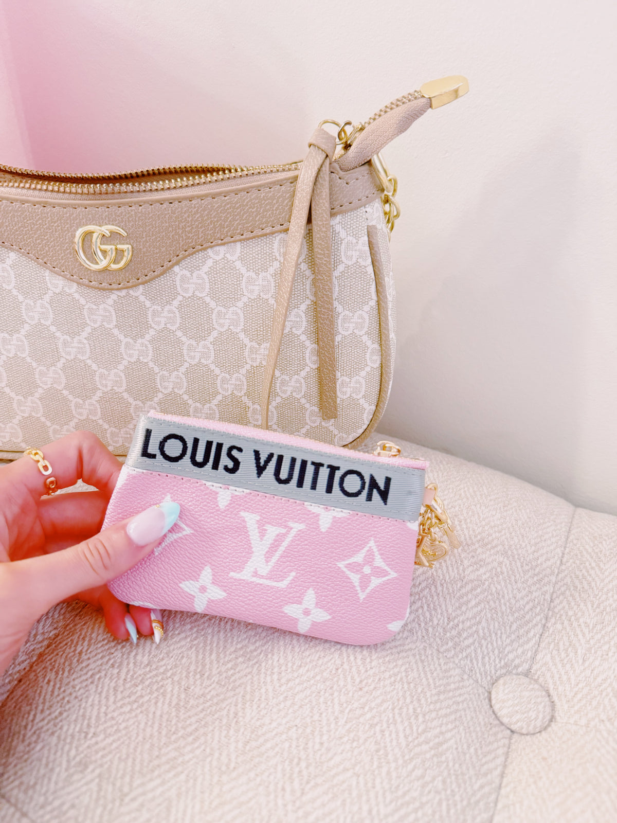 LAUREN COIN HOLDER