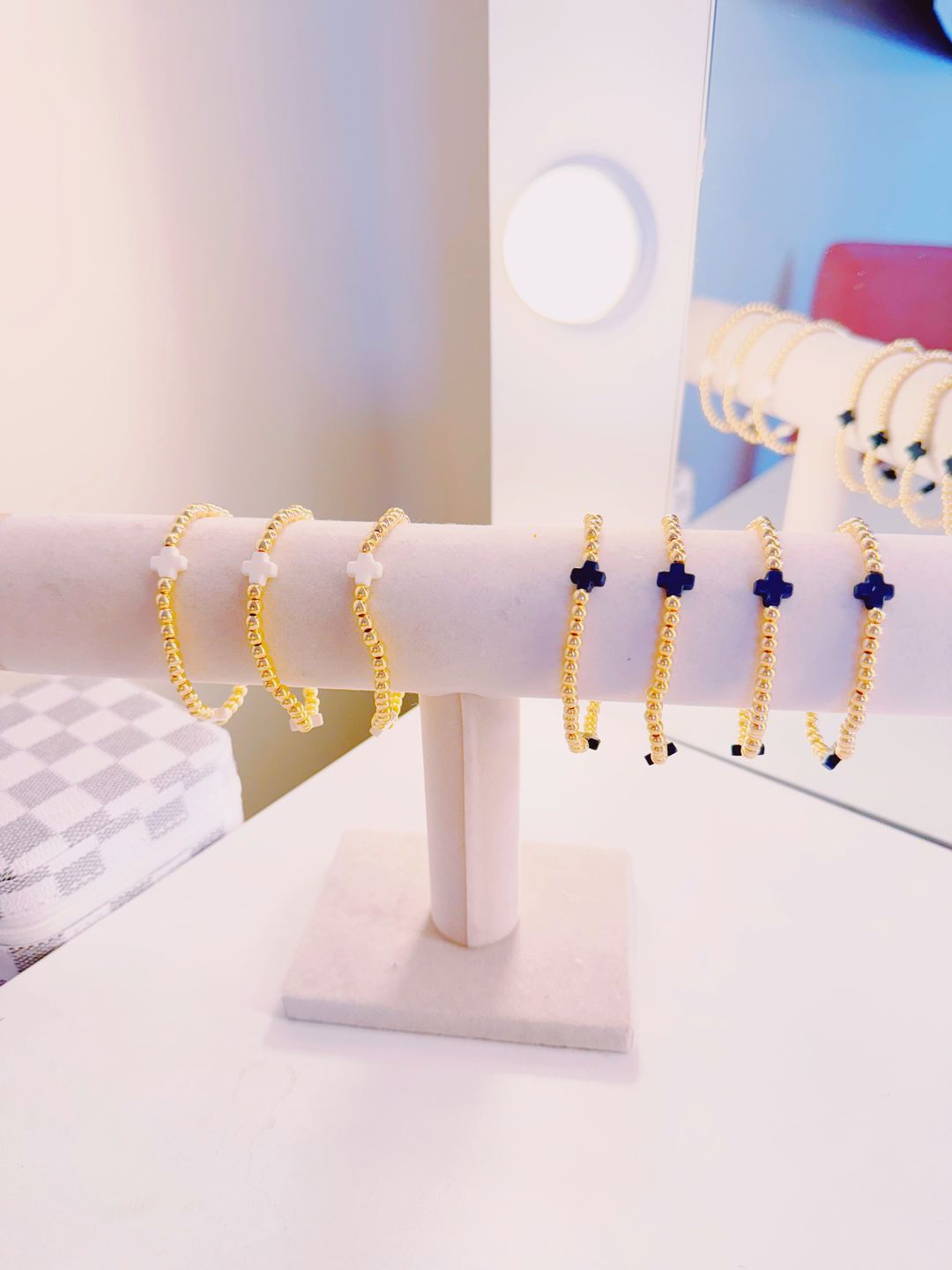 White Evie Bracelet - Gold