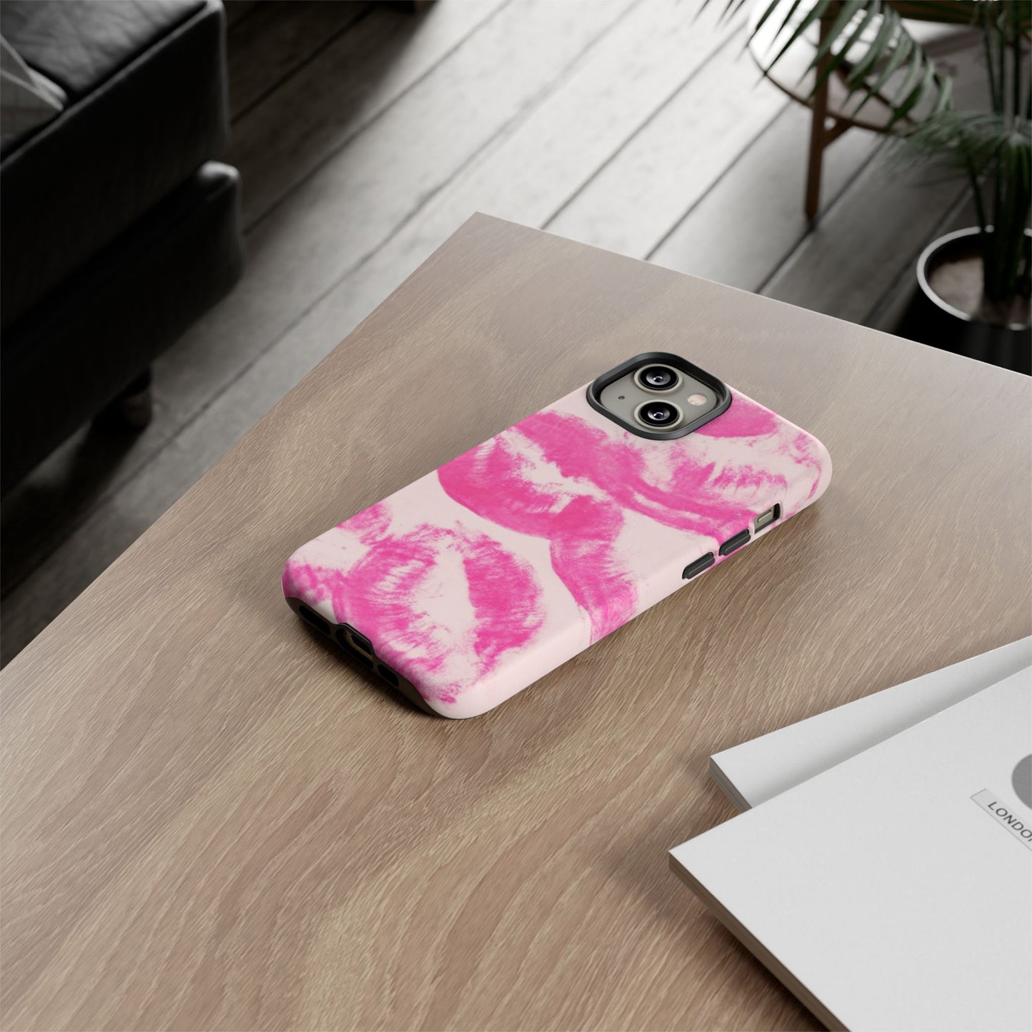 PINK KISSES CASE *NEW*