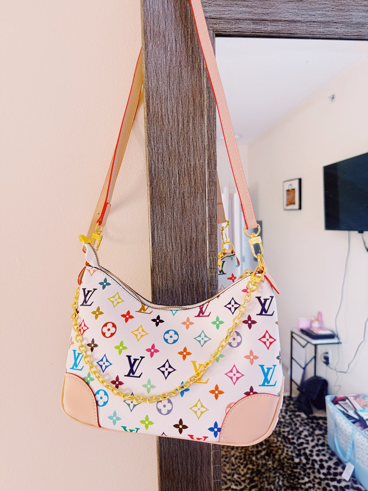 THE CONFETTI PURSE