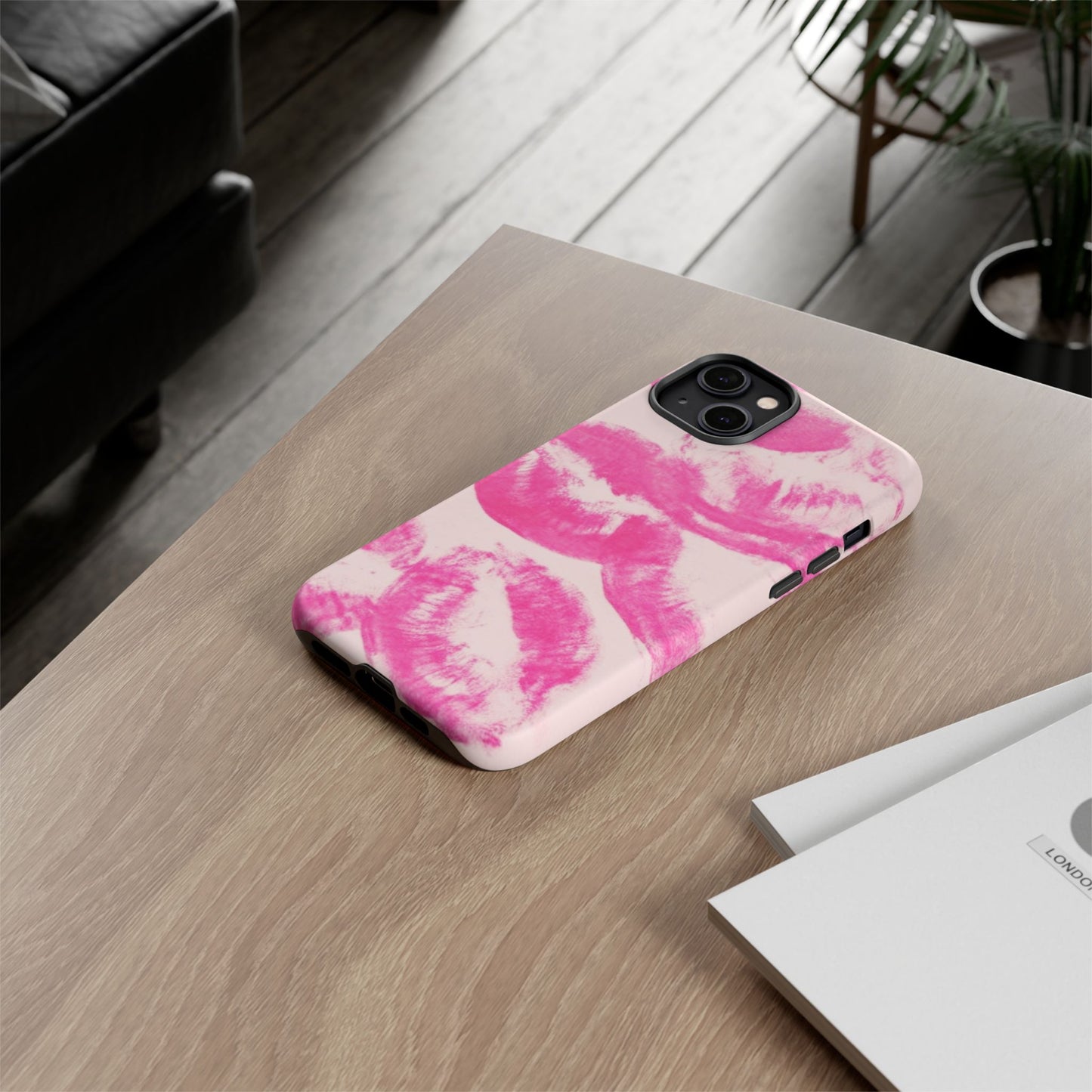 PINK KISSES CASE *NEW*