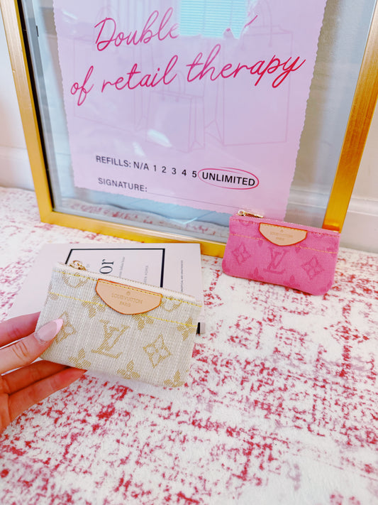 Tan Signature Coin Wallet