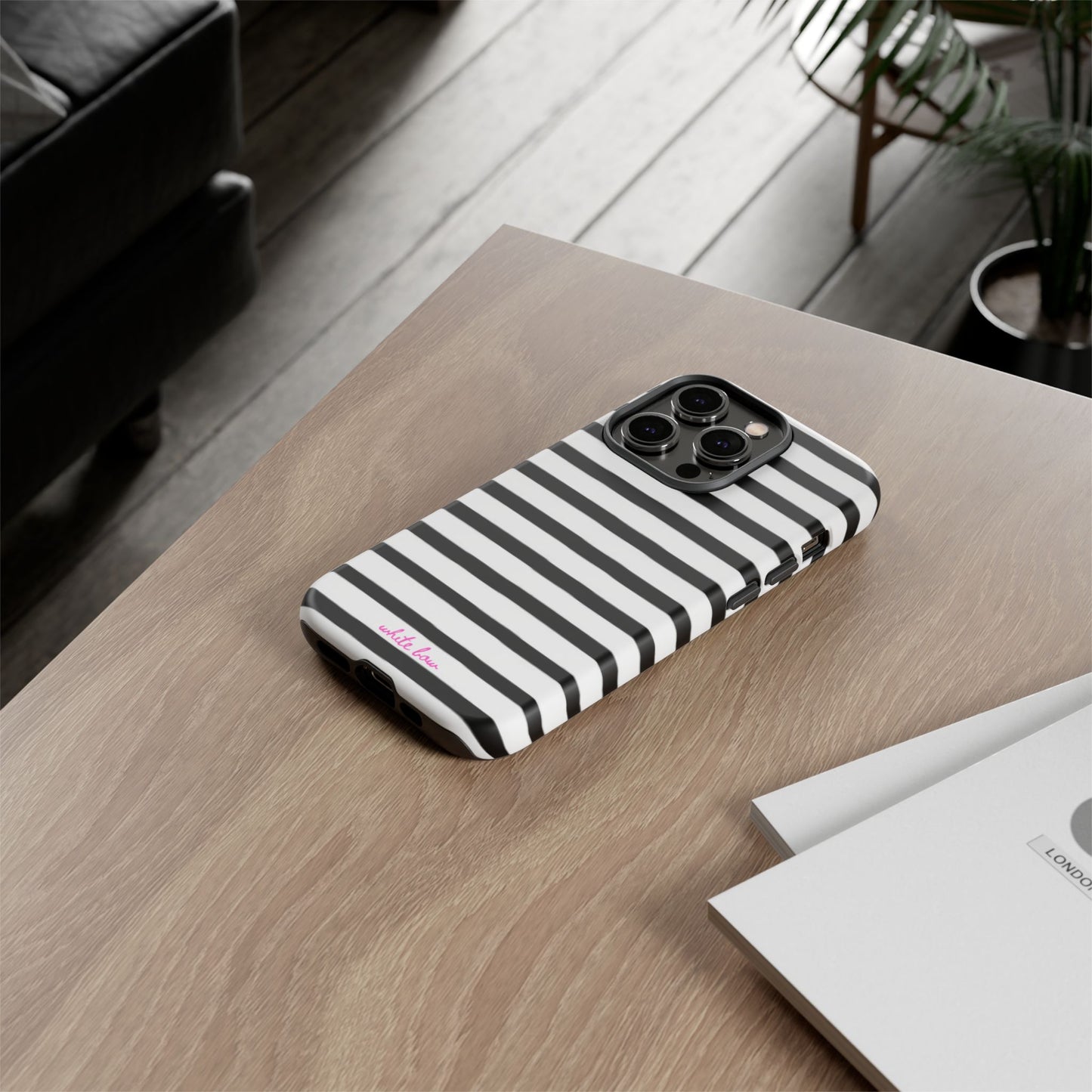 SIGNATURE STRIPED CASE
