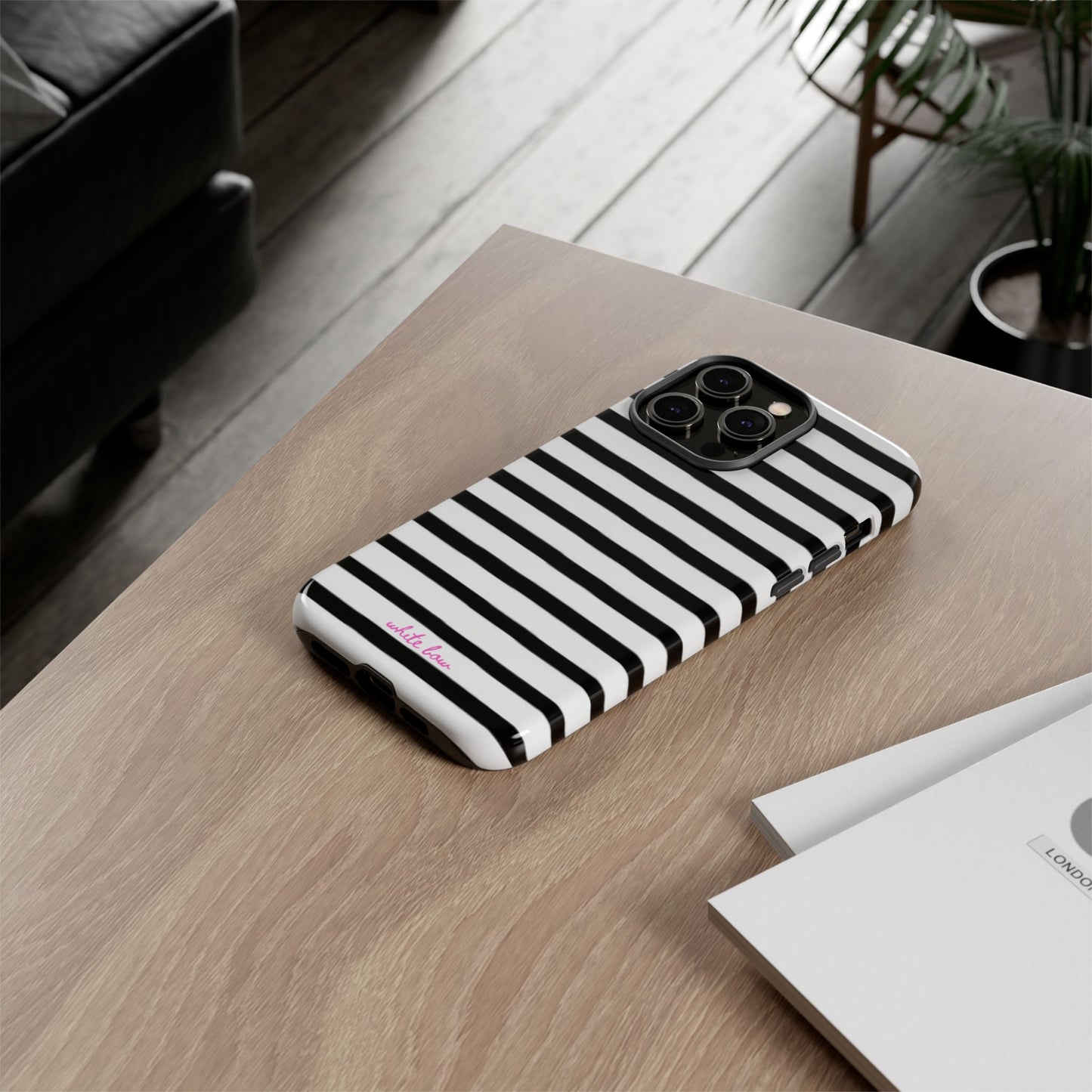 SIGNATURE STRIPED CASE