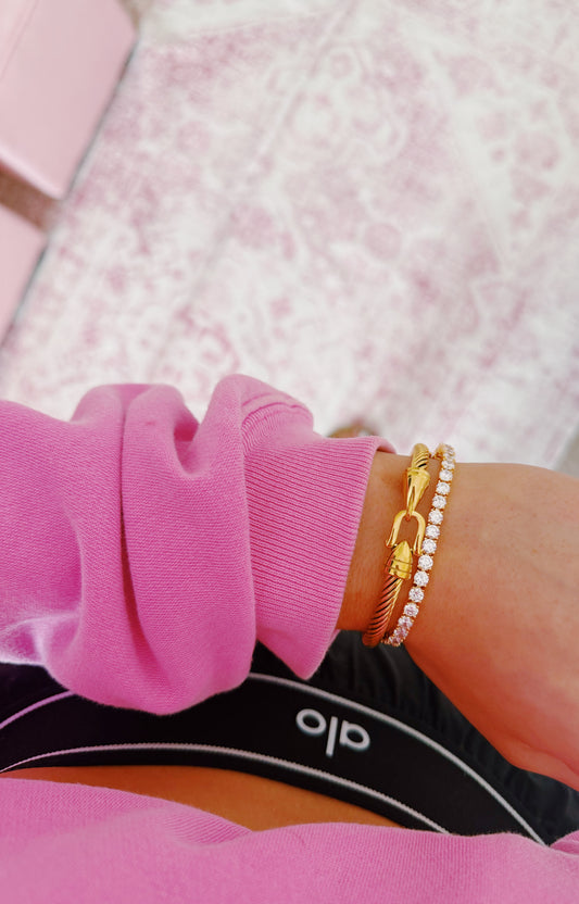 GOLD TWIST CABLE BRACELET *NEW ARRIVAL*