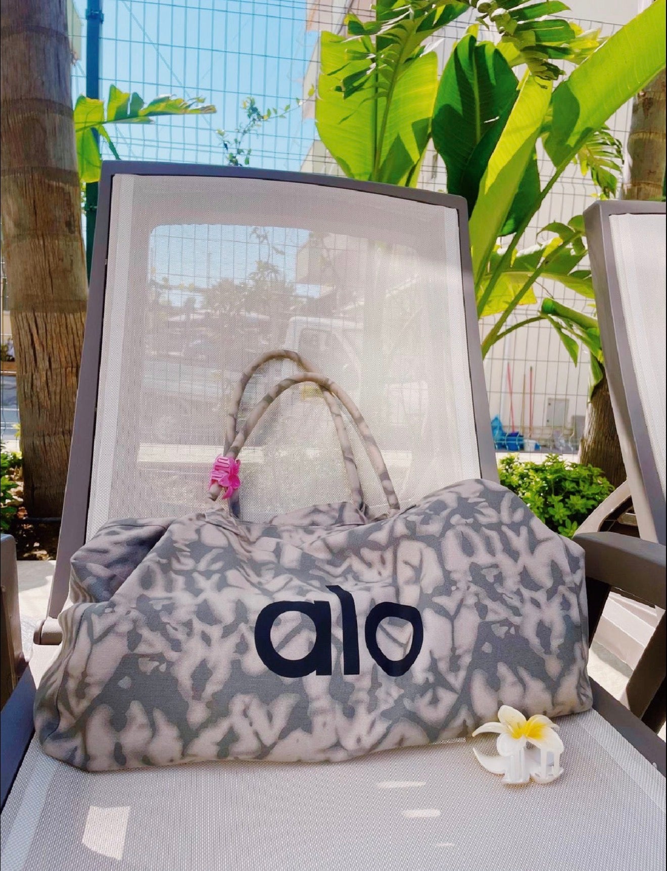 BEACH BUM TOTE - Large